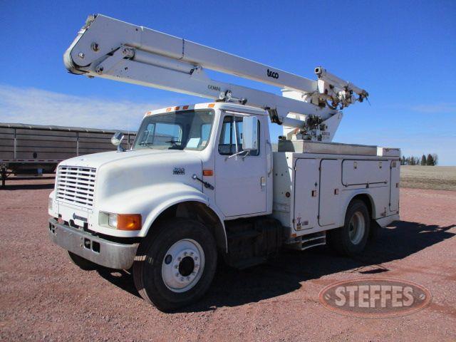 1997 IHC 4900_1.jpg